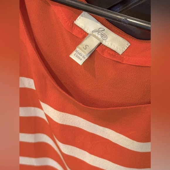 Joie SILK crepe top. Size S. Excellent condition. - Picture 4 of 4